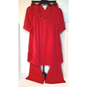 Vintage Shadow Line Red Silky Rose Embroidered Neckline Nightgown Size 38